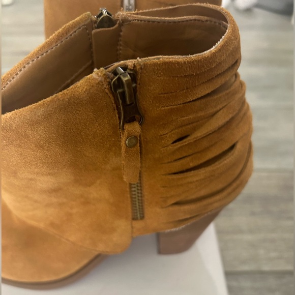 🫶🏽 Like new! Gorgeous Jessica Simpson Cirrena Suede Ankle Booties Size 10 😻 - Picture 5 of 8